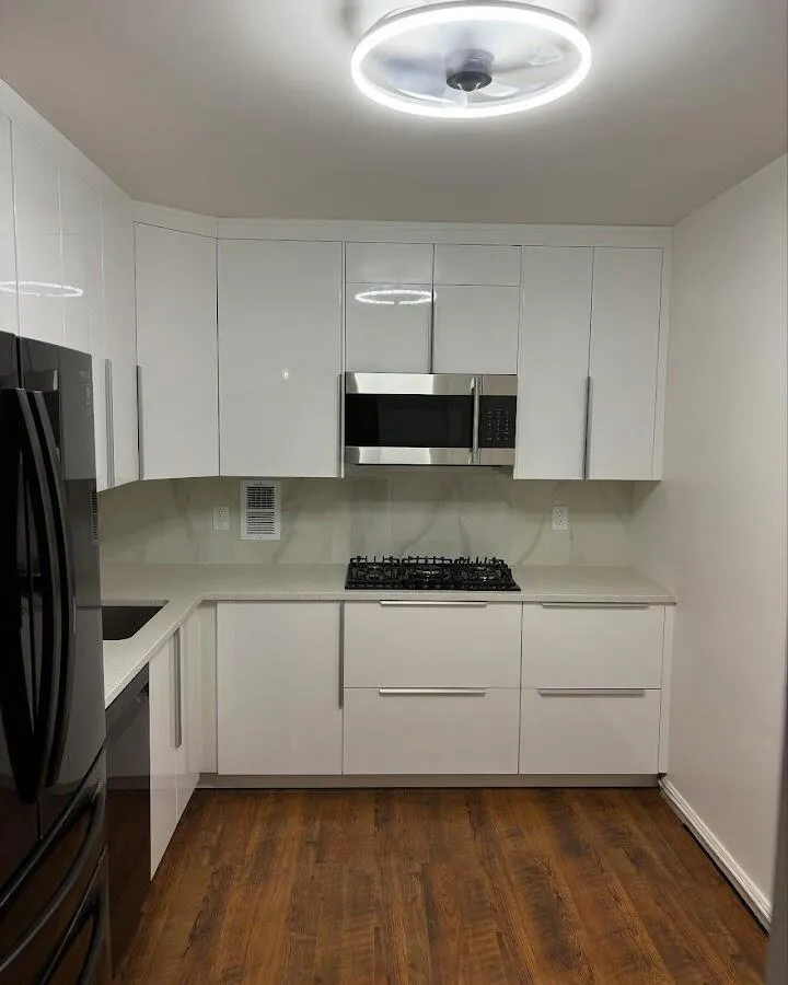 Renovated kitchen with quartz countertops in Excelsior Springs
